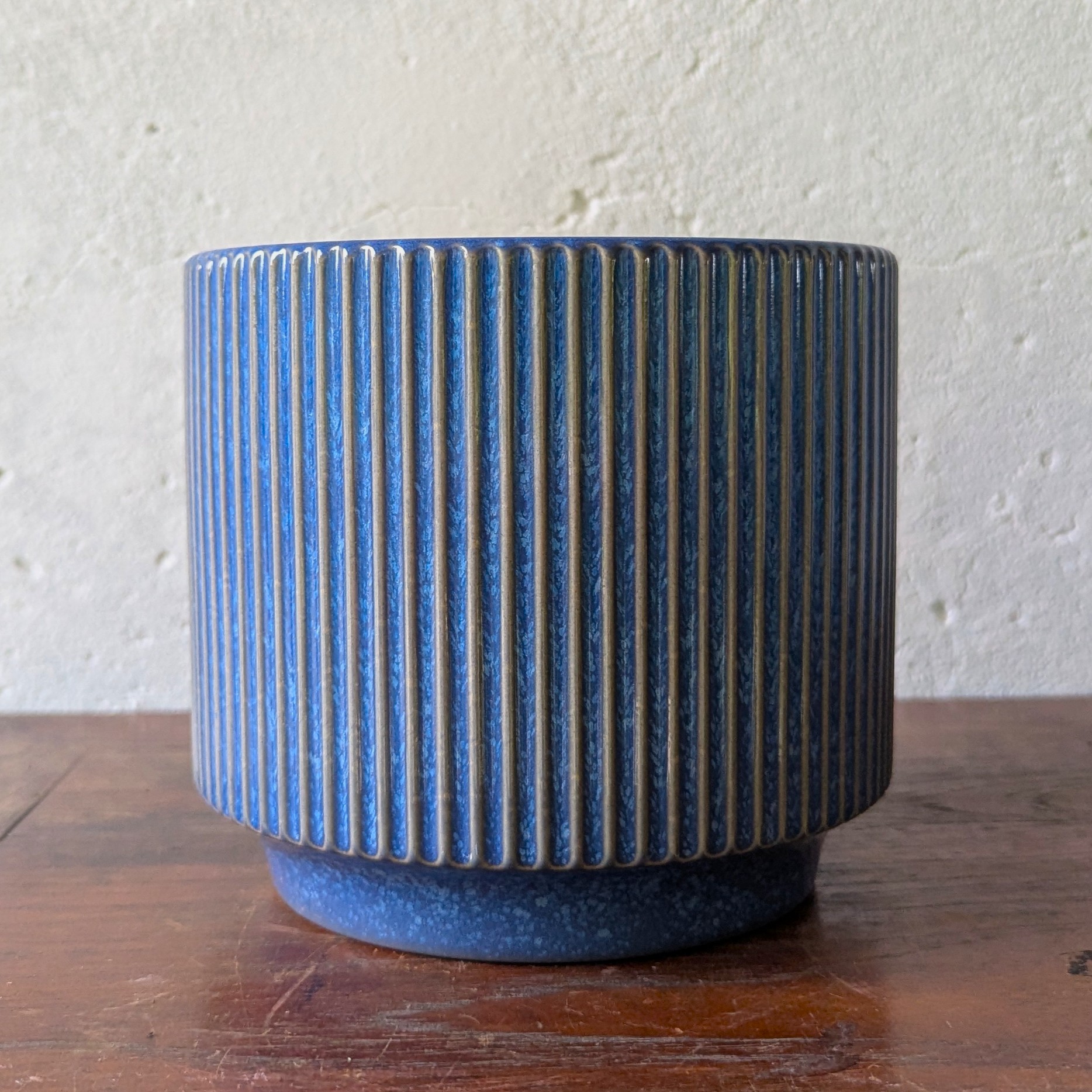 Blue Ribed Pot - Image 3